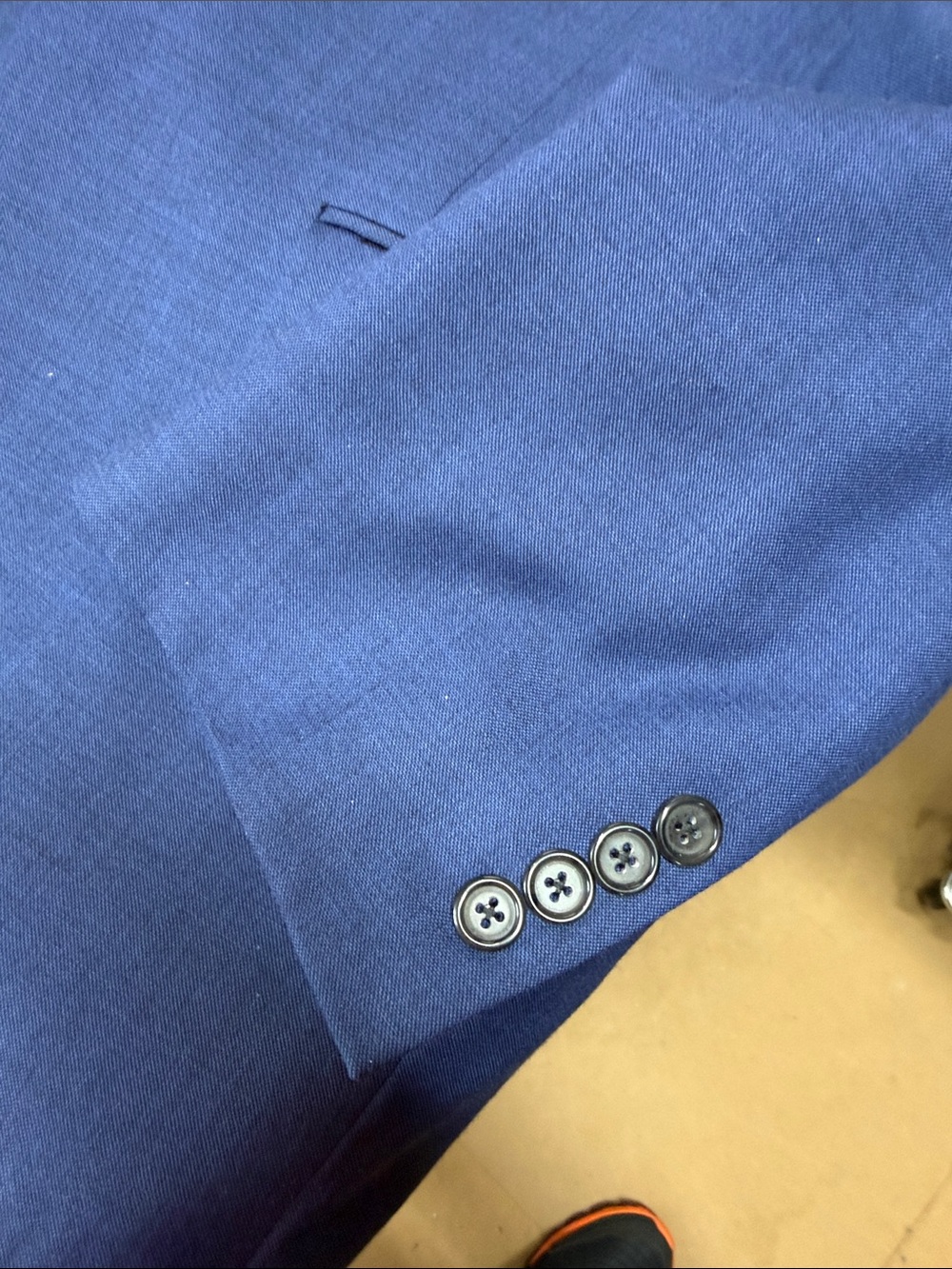 Margolis Hart Schaffner Marx Royal Blue Two-Button suit ( 50x48x37) - Picture 13 of 17